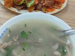 羊杂汤-一头牛馅饼店总店(卫工街店)