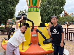 -七彩云南欢乐世界