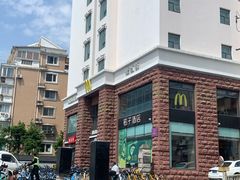 -桔子酒店(上海西藏北路地铁站店)