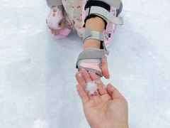 -正佳冰河湾真冰滑冰场