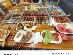 -哈尔滨小酒馆·鲜肉现穿自助烧烤(康新花园店)