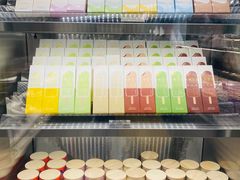 -好利来(上海虹桥新天地Lab主题店)