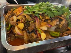 -后街佬·炭火鲜鱼杂(南城店)