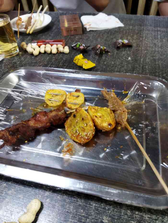 顺鑫烧烤涮-"朋友家附近的烧烤老店 没人领,我还真不知.