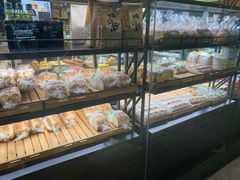 面包甜点陈列柜-仟吉(荟聚中心店)