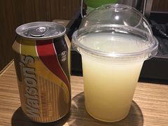 -上海滴水湖皇冠假日酒店