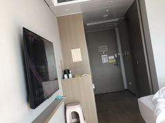 -深圳国际会展中心希尔顿酒店(前海华发冰雪世界店)