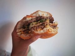 巨无霸-麦当劳(世贸店)