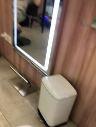 -SOLO Hair Salon