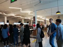 -同济大学本部学苑饮食广场