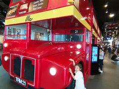 -Pier 21 (Terminal 21 Asok)