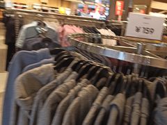 -H&M(来又来时尚购物广场店)