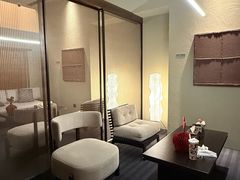 -杭州西湖湖滨银泰亚朵酒店