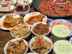 -萍姐火锅·公路夜市(武汉首店)