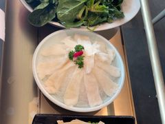 -左庭右院鲜牛肉火锅(金山万达店)