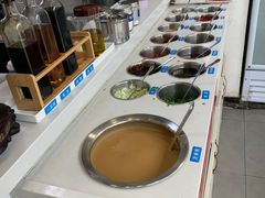 自助调料区-百品聚旋转火锅(万德庄店)