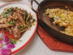 捞鹅-小粤楼(万辉广场店)