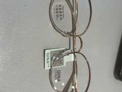 -爱视眸Eyeblling眼镜·依视路·蔡司镜片折扣店(百联南方商城购物中心)