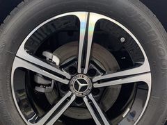 -上海星瀚奔驰4S店(红柳路店)