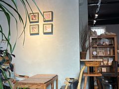 -房角石咖啡与书(吉大南校店)