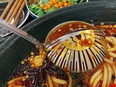 -鸿顺老铁锅美蛙鱼府(解放碑店)