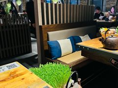 -湊湊火锅·茶憩(南京东路悦荟店)