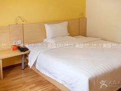 -7天酒店(上海江宁路地铁站玉佛寺店)