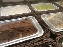 -尚品海鲜肥牛自助火锅(湖明店)