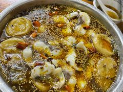 酸菜鱼-黑皮酸菜鱼(三山街店)
