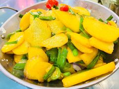 干锅土豆片-鱼乐岛餐厅·户外花园主题餐厅