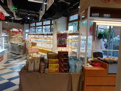 -85度C(生甜甜圈研究工坊·上海平凉店)
