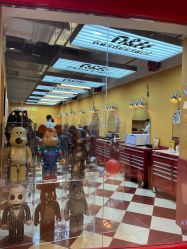 -Devilhands Barbershop男士理容店