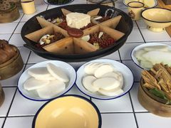 -瓜西西重庆火锅(花溪店)