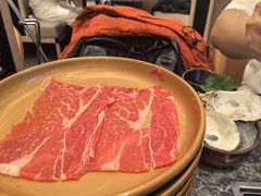 -牛YO寿喜烧·铁板烧和牛火锅自助(市府恒隆店)