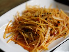 韭菜花炒土豆丝-思普雅苑