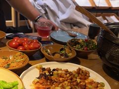 -九锅一堂酸菜鱼(学府凯德店)