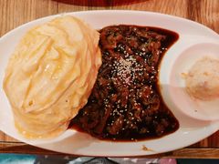 -玛格萝妮(汇智国际商业中心店)