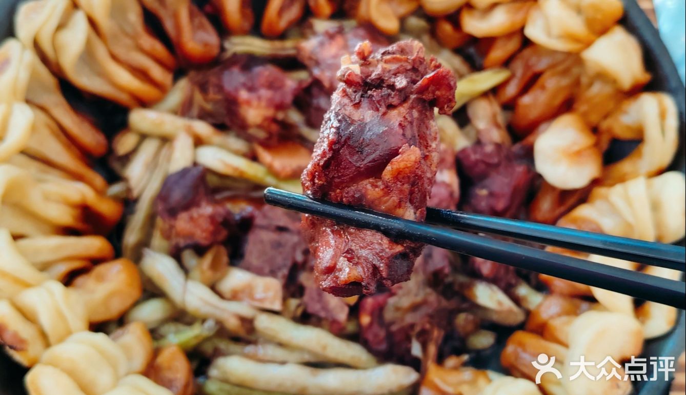 奇，吃个饭也追星？✨新开的店人满为患