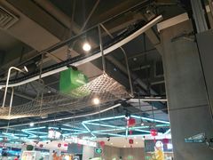 外卖货品传送带-盒马鲜生(莱蒙都会店)