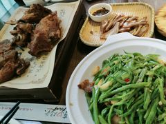 -东口码头·烧鸽子·鱼头泡饼·地方菜(金鹰悦城店)