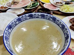 -桥香园云南过桥米线(金马碧鸡店)