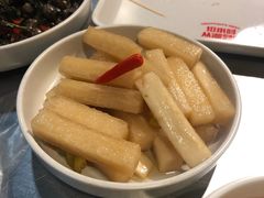 -龙巢盱眙龙虾·牛蛙·烧烤宵夜(八卦岭店)