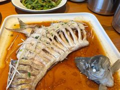 -莲餐厅·湖北菜·潜江小龙虾店(愚园路店)