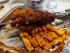 肉串肉筋-玫瑰红烤羊排(北新桥三条店)