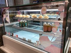 面包甜点陈列柜-奈雪的茶(中粮祥云小镇店)