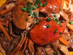 -多嘴超级肉蟹煲(杉杉国潮主题店)