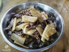 酸萝卜炒杂-润记农家菜
