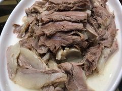 蒙古手把肉-老阿妈蒙古村·蒙古包·草原文化·歌舞表演(老君堂店)