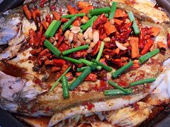 -鸣记脆皮烤鱼·海鲜烤鱼(三八广场店)