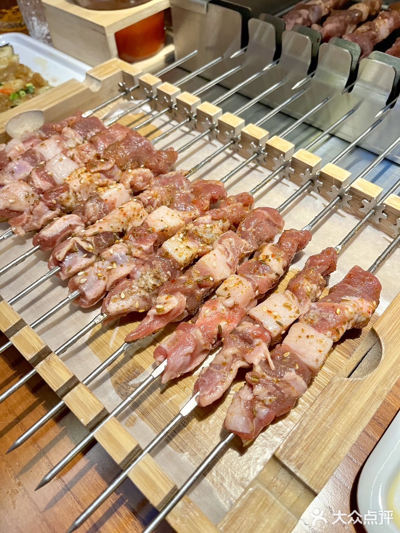 冬天吃个烤肉还能直接穿越蒙古草原🐏太绝了！